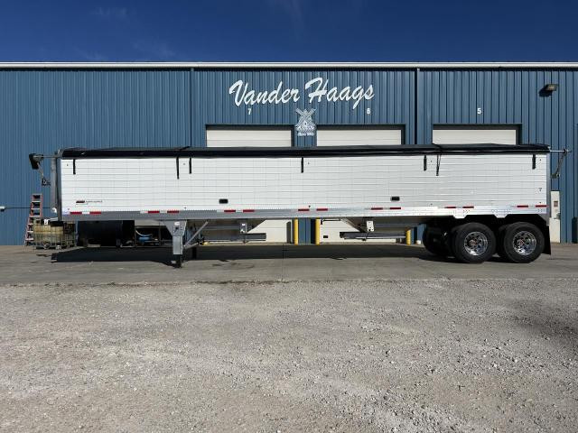 2027 Timpte Fixed (Tandem Axles) Hopper, Aluminum Trailer: Length 40'