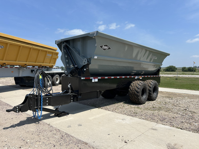 2027 Smithco Fixed (Tandem Axles) Dump, Side Trailer: Length 33'