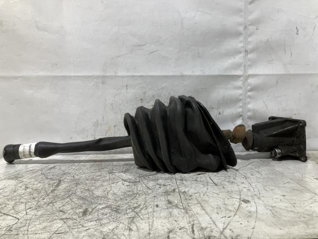 2017 Fuller FAO16810C Shift Lever