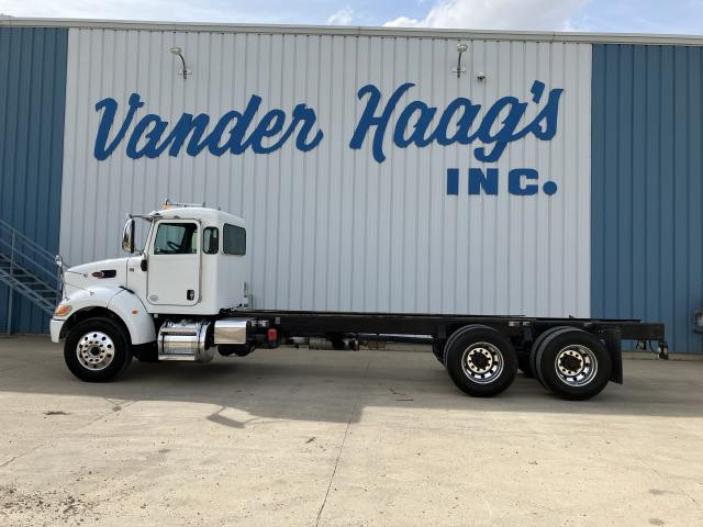 2017 Peterbilt 348 Truck: Cab & Chassis, Tandem Axle