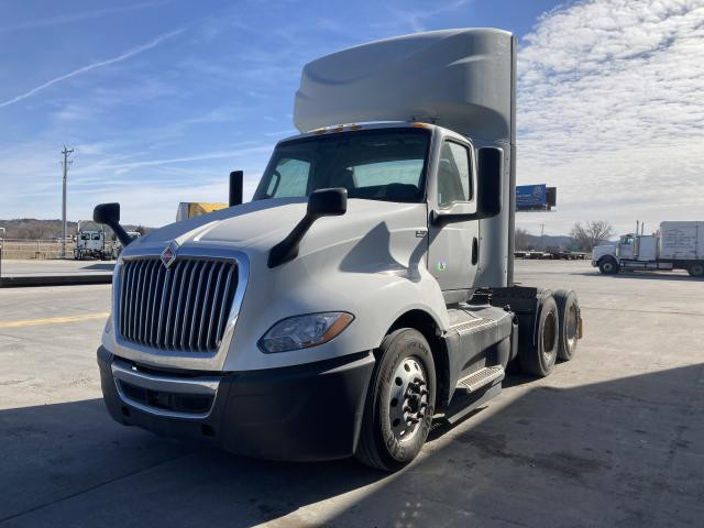 2021 International LT Truck: Tractor, Tandem Axle Day Cab