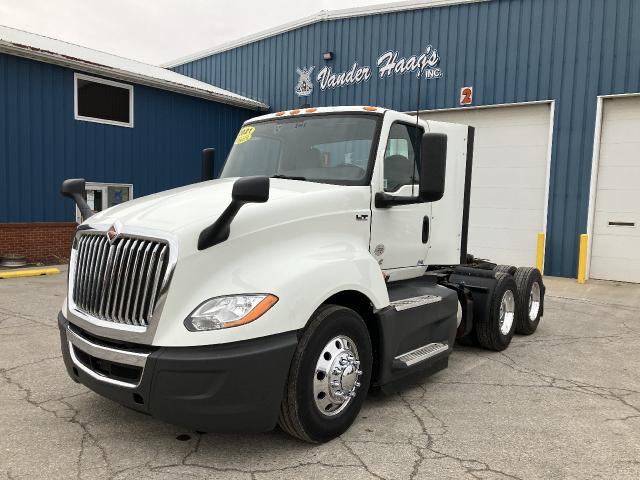 2021 International LT Truck: Tractor, Tandem Axle Day Cab