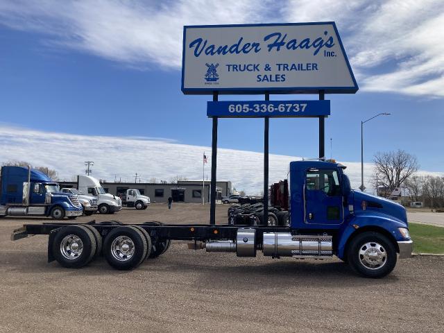 2016 Kenworth T370 Truck: Cab & Chassis, Tandem Axle
