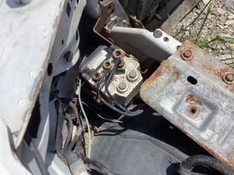 Ford F450 Super Duty Brake Control Module (ABS) - Used
