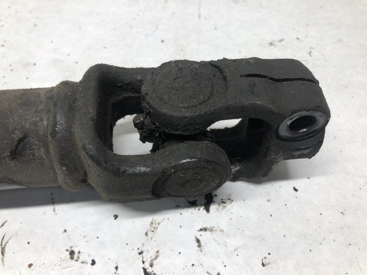 thumbnail image 2 of All States Steering Shaft Fits International Hydro 84 258 2 of 13